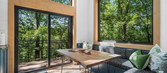 The Arrow at In the Trees Luxury Resort, Mountaintop, Hot Tub, Outdoor Fireplace
