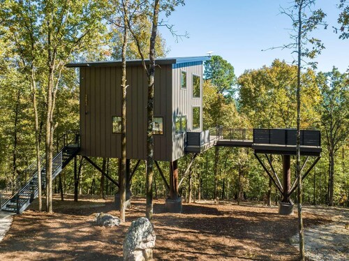 The Kite at In the Trees Luxury Resort, Mountaintop, Hot Tub, Outdoor Fireplace