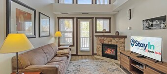 Top-Floor Silver Rock 1BR – Comfort in Every Stay