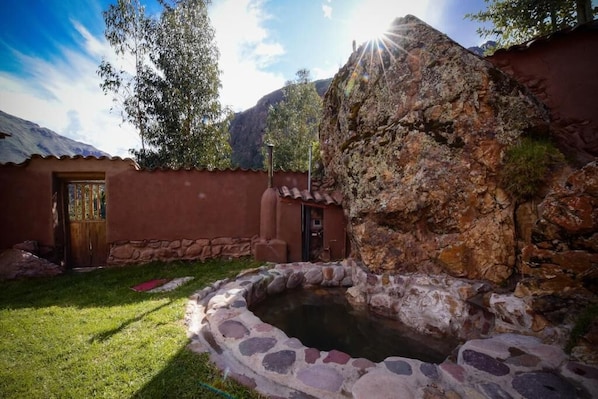 Double or Twin Room, Mountain View | Property grounds - Rumi Lodge Pisac (Písac)