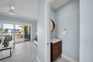Interior - 7026 Waterfront Duck Key Villa - Sleeps 6 (Marathon)