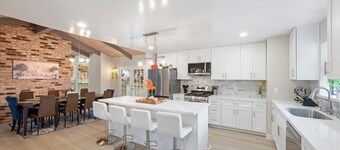 Monthly 4BD 2.5BR Home w Gorgeous View, Heated Pool, Billiards, 65' tv, Games +