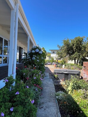 Property grounds - Cherry Villa (Paraparaumu)