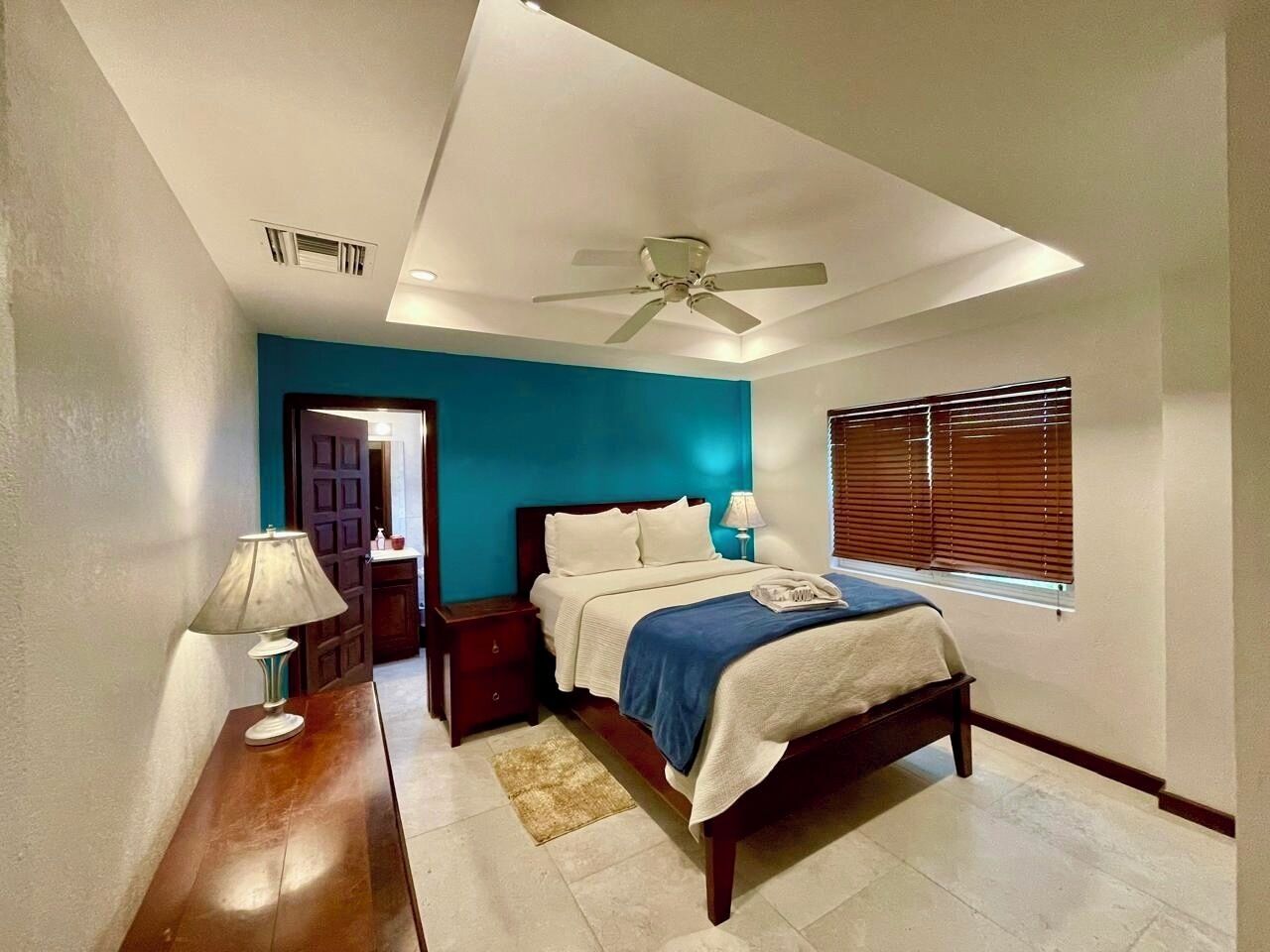 ห้องลักซ์ชัวรี่สวีท, 2 ห้องนอน, วิวทะเล