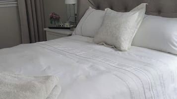 Bügeleisen/Bügelbrett, WLAN, Bettwäsche