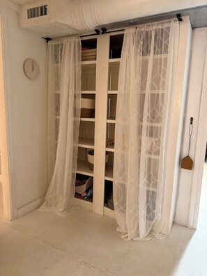 Interior - Farmhouse Suite in Willamette Valley (Salem)