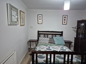 Room, 1 Bedroom | 1 bedroom - Room-the Garden View Nook (Aldershot)