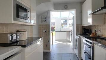 Room, 1 Bedroom | Interior