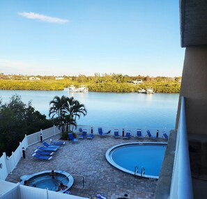 Property grounds - Rhythm of the Ocean corner unit with views from every room (Indian Shores)