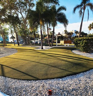 Property grounds - Rhythm of the Ocean corner unit with views from every room (Indian Shores)