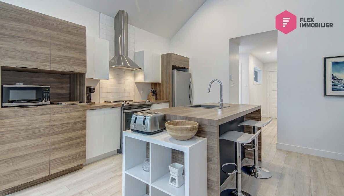 Réfrigérateur, micro-ondes, plaque de cuisson, lave-vaisselle