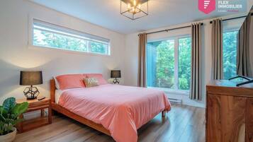 2 Schlafzimmer, Bügeleisen/Bügelbrett, Reisekinderbett, kostenloses WLAN