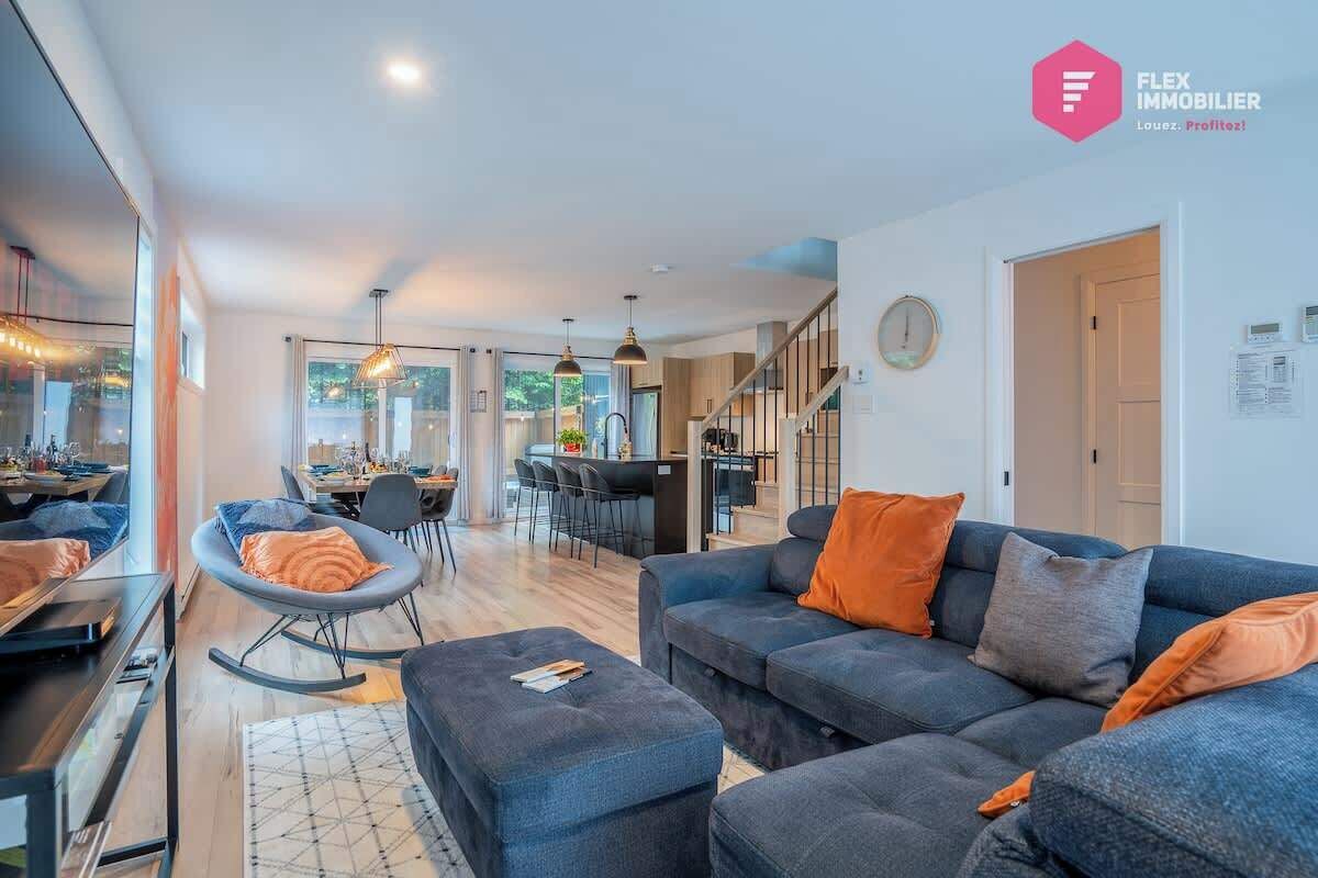 Smart TV, fireplace, offices