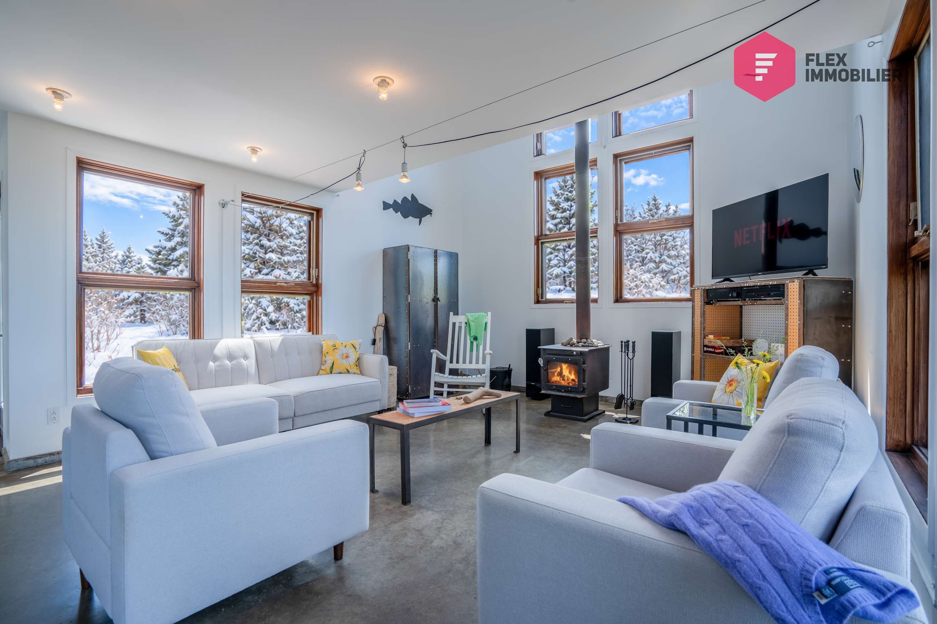 "Superbe séjour, l'emplacement est exceptionnel, le chalet est unique. Nous avons passé de merveilleuse vacances." David (Blainville)