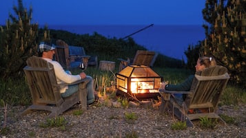 "Beautiful sunset views, nice to make a campfire and enjoying the private surroundings, quiet and serene. You cannot beat the scenery with view of the Bay of Chaleur and the river on the side." Serge (Ottawa)