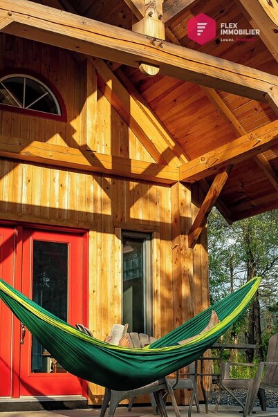Eco-certified Rustic Tiny House with Mountain Views