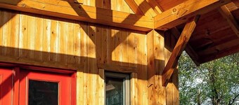 Eco-certified Rustic Tiny House with Mountain Views