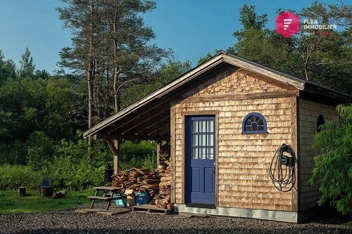 The Hermit - Rustic Ecoresponsible In the wild