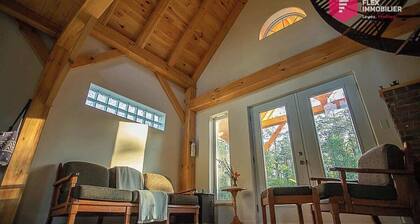 The Hermit - Rustic Ecoresponsible In the wild