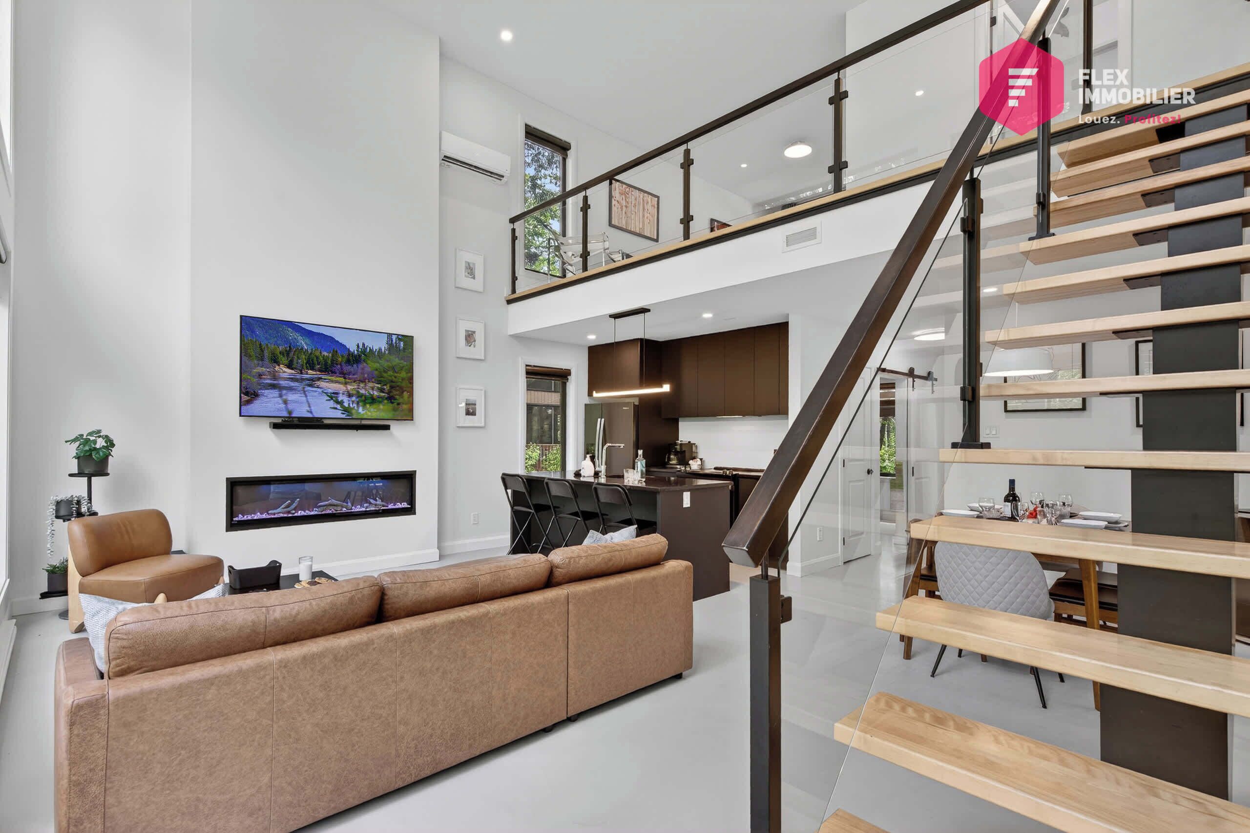 Smart TV, fireplace