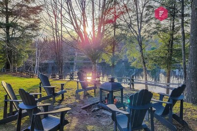 Au Petit Bonheur | Waterfront Eastern Townships