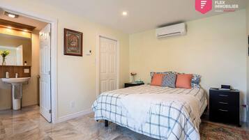 2 dormitorios, tabla de planchar con plancha, wifi gratis y ropa de cama