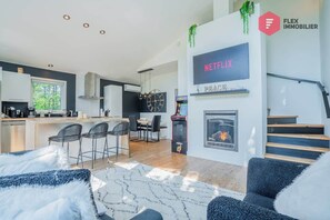 Smart TV, fireplace, video games