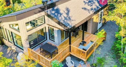 The Woodpecker of Portneuf - 65in TV Sonos SPA Pool