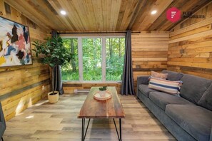 Smart TV, fireplace, offices - The Celestial of Portneuf - Hot tub in the forest (Pont-Rouge)
