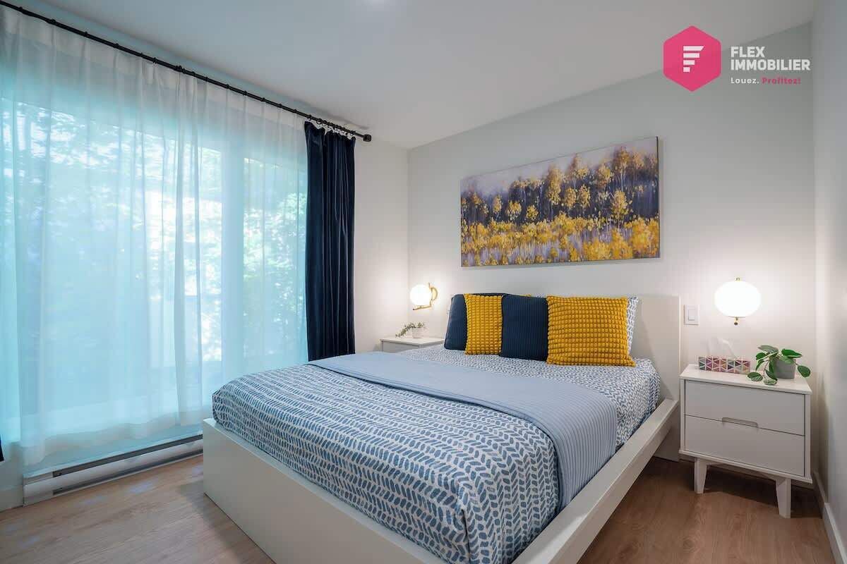 3 bedrooms, iron/ironing board, travel cot, WiFi