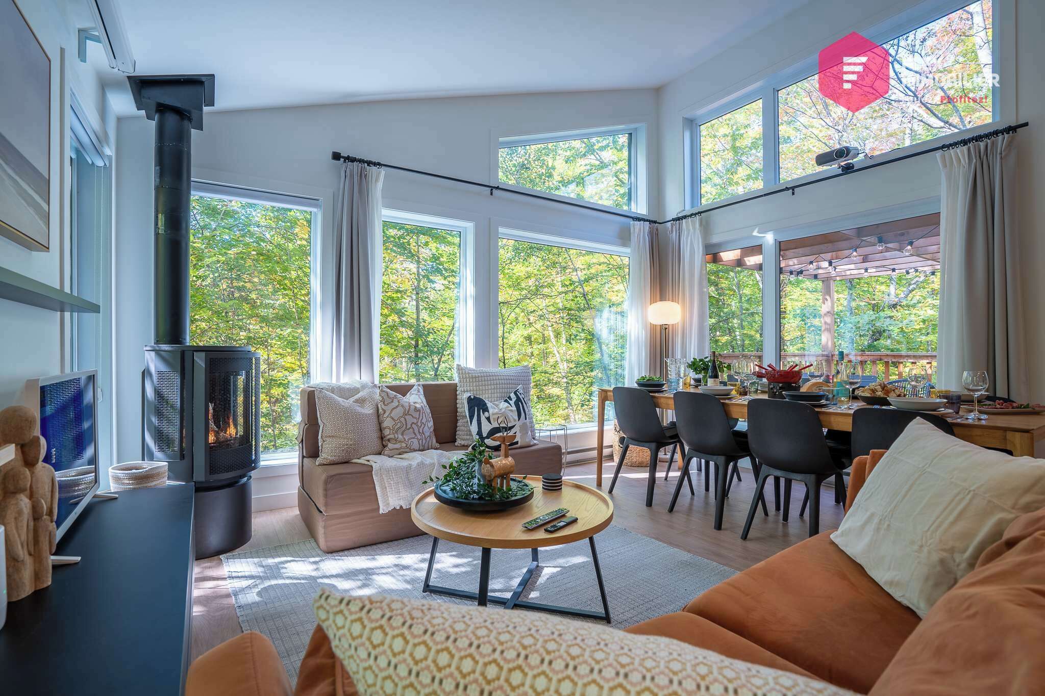 Smart TV, fireplace, offices