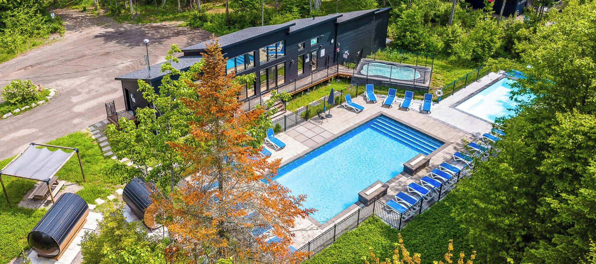 Piscine extérieure, piscine chauffée