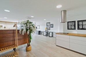 Lobby - Lovely Mar - By Y Concept (Setúbal)