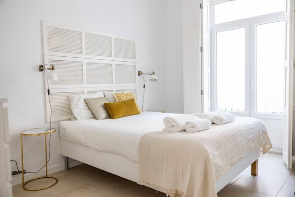 1 chambre, fer et planche à repasser, lit parapluie, Wi-Fi gratuit