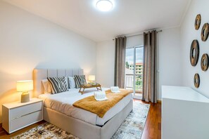3 bedrooms, iron/ironing board, Internet, bed sheets - Viveiro's Apartment by Galmi (Ribeira Brava)