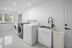 Interior - The Farm House (Miami)