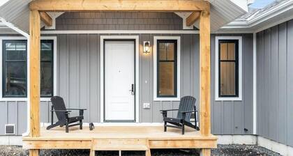 Muskoka Adventure Base Ski Hike Sled ATV Snowshoe