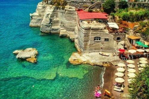 Chiaia di Rose Seaside Suite