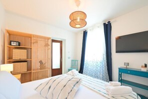 House, Sea View | In-room safe, blackout curtains, free WiFi - Chiaia di Rose Seaside Suite (Serrara Fontana)
