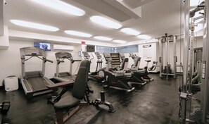 Fitness facility - Cozy Island Stay-Waikiki (Honolulu)