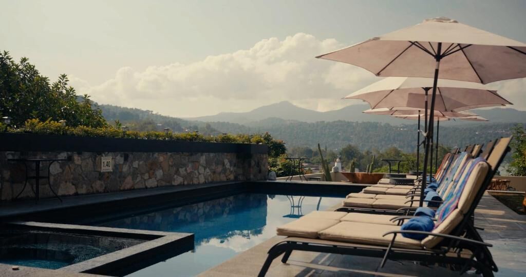 Hồ bơi ngoài trời 