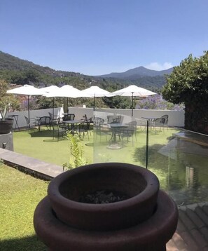 Outdoor dining - EL SECRETO DE VALLE (Valle de Bravo)
