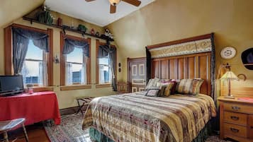 Desk, iron/ironing board, free WiFi, bed sheets