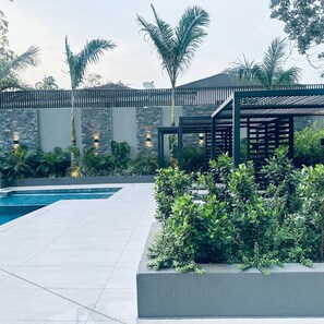 Family Apartment, Balcony, City View | Pool | Outdoor pool - The Bantree by Tripview Apartments (Accra)