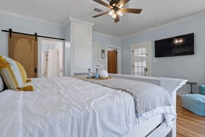 Iron/ironing board, travel cot, WiFi, bed sheets - The Anchor Once Upon A Tide Villas! POOL! (Bay St. Louis)