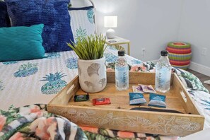 Iron/ironing board, WiFi, bed sheets - Suite "Flamingo Pointe" with Shared POOL! (Bay St. Louis)