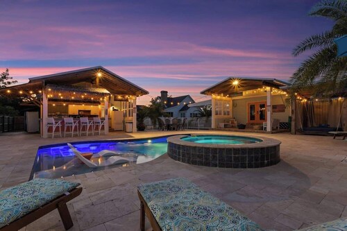 Suite - "Knome Dome" with Shared Pool