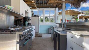 Fridge, microwave, coffee/tea maker, toaster