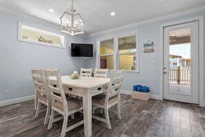 Dining - Family Home "Lone Star Cabana" Shared Pool! (Bay St. Louis)