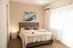 1 camera, una cassaforte in camera, ferro/asse da stiro